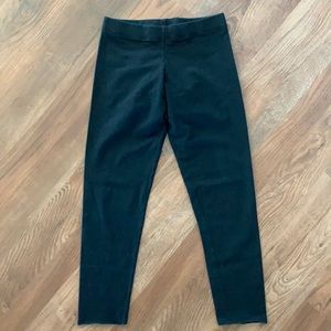 So Low Capri Legging